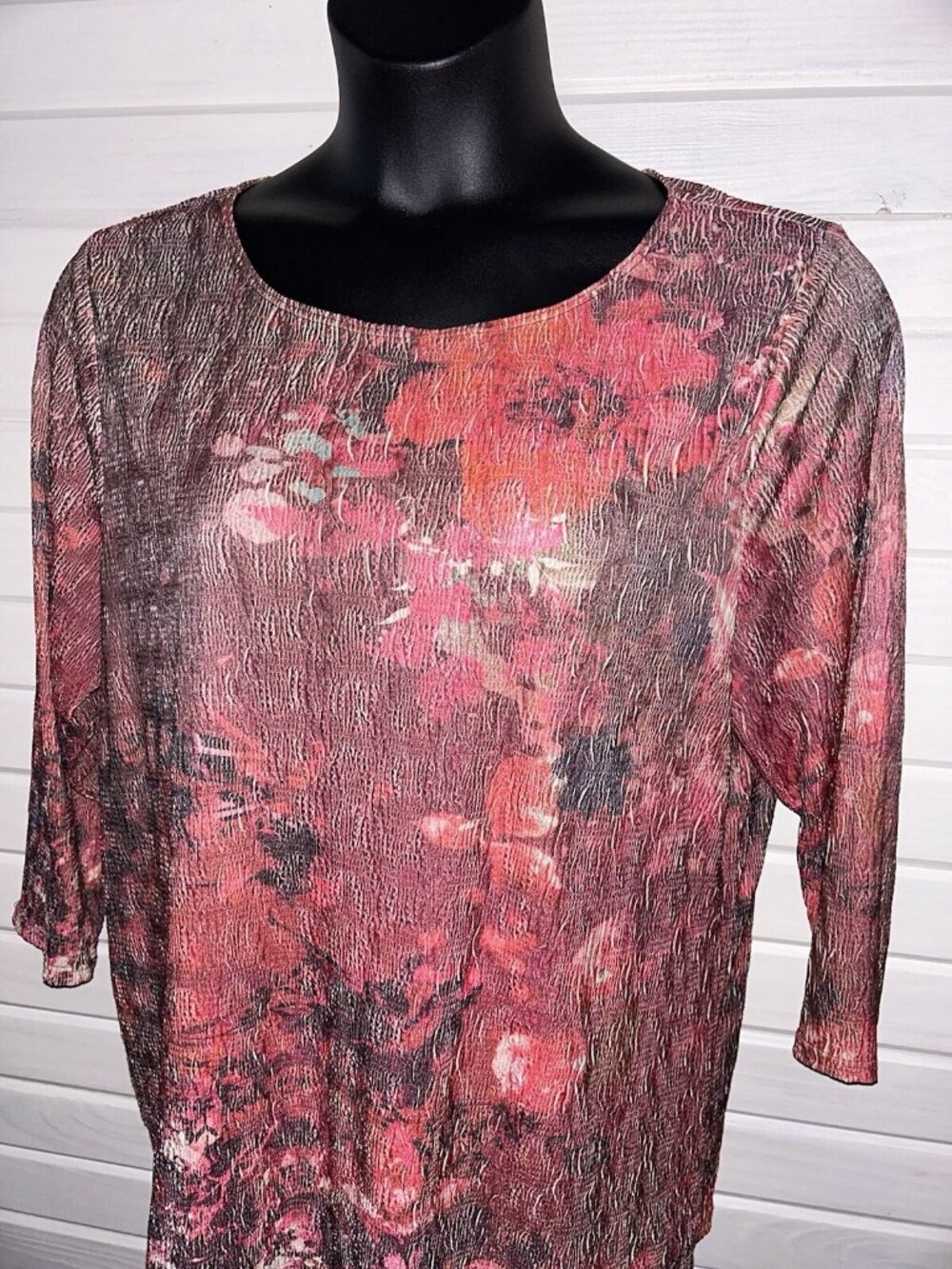 Coldwater Creek Sz XL Red Floral Crinkle Knit Tunic Blouse 3/4 Sleeve EUC